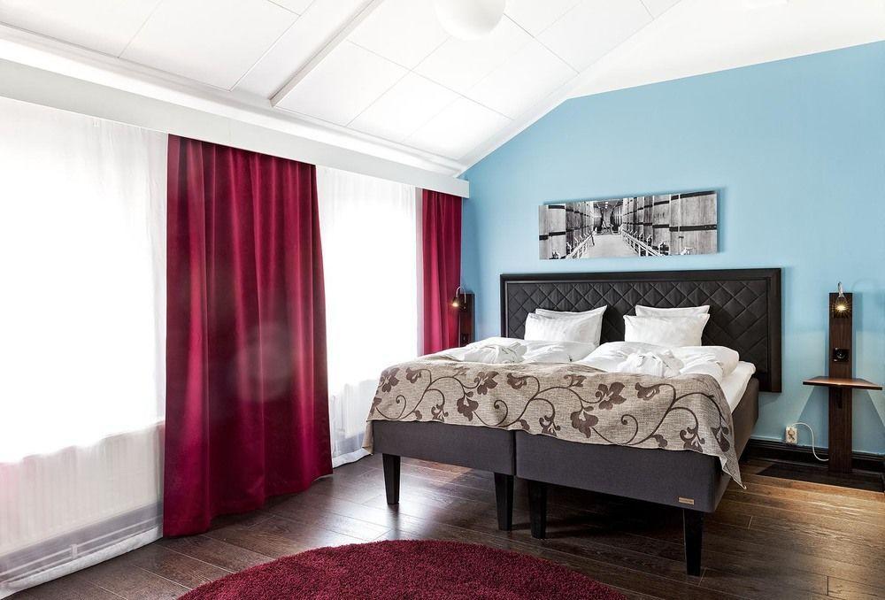 Hotel First Norrtull 3*