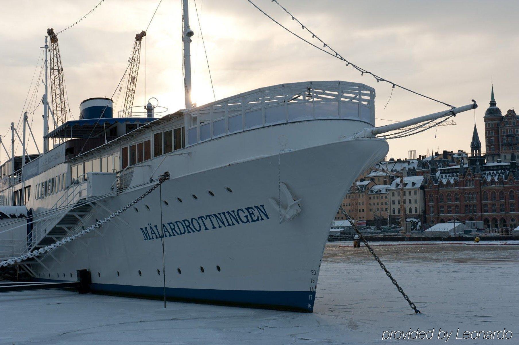 Maelardrottningen Yacht Botel