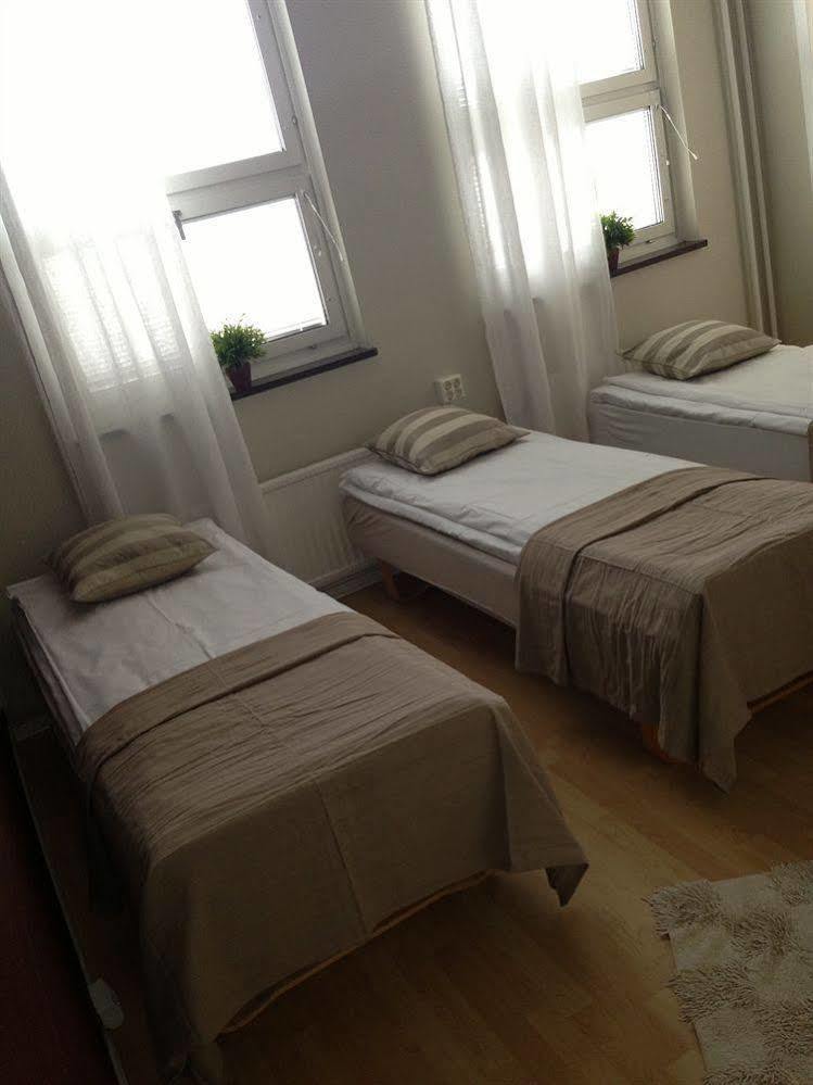 Metro Hotel