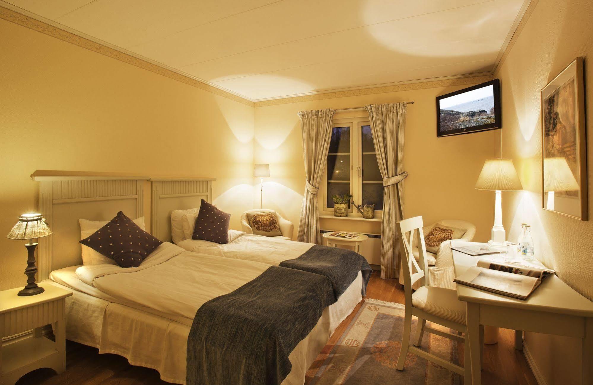 Akeshofs Slott 3*