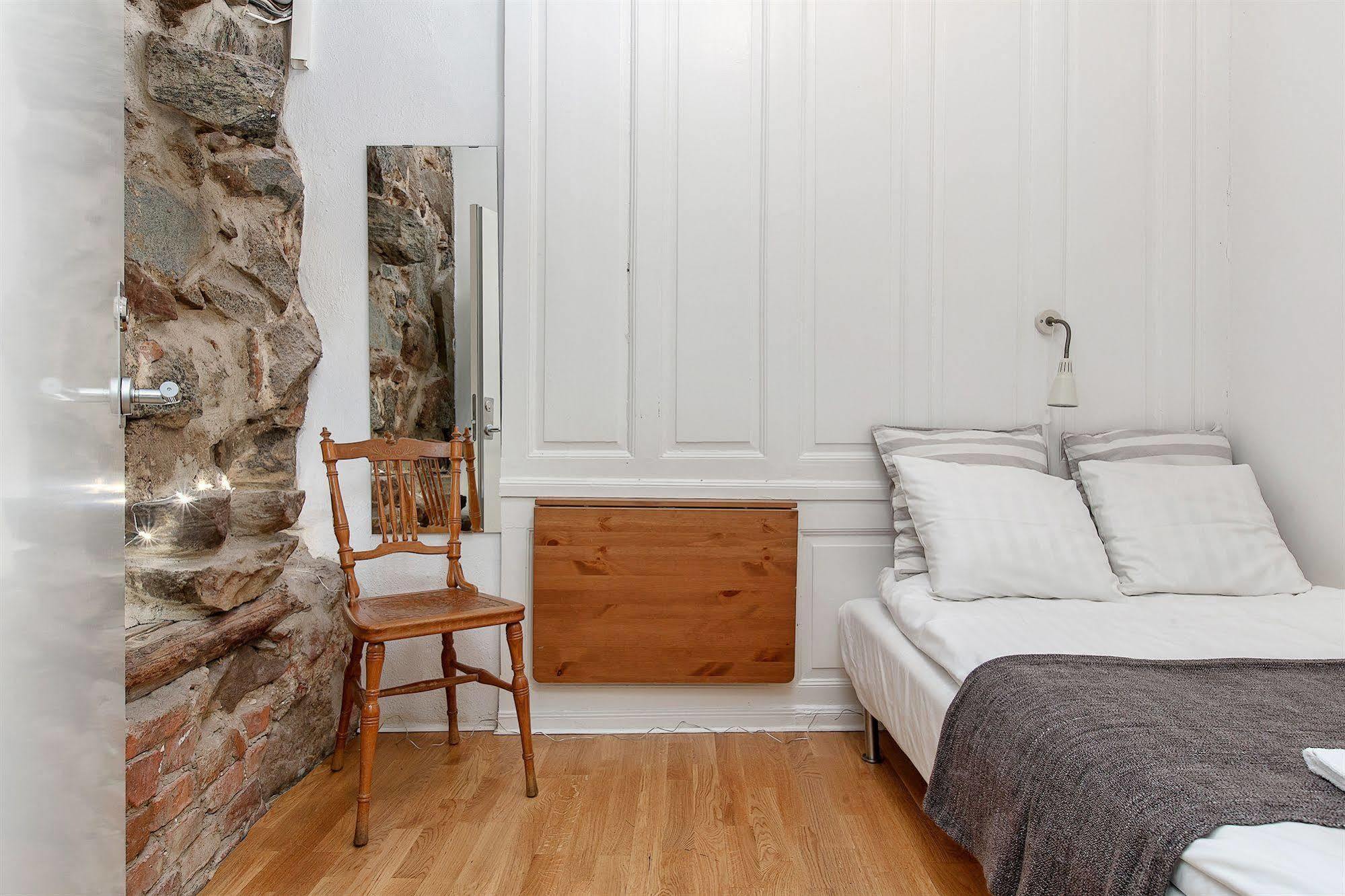 Hostel Old Town *
