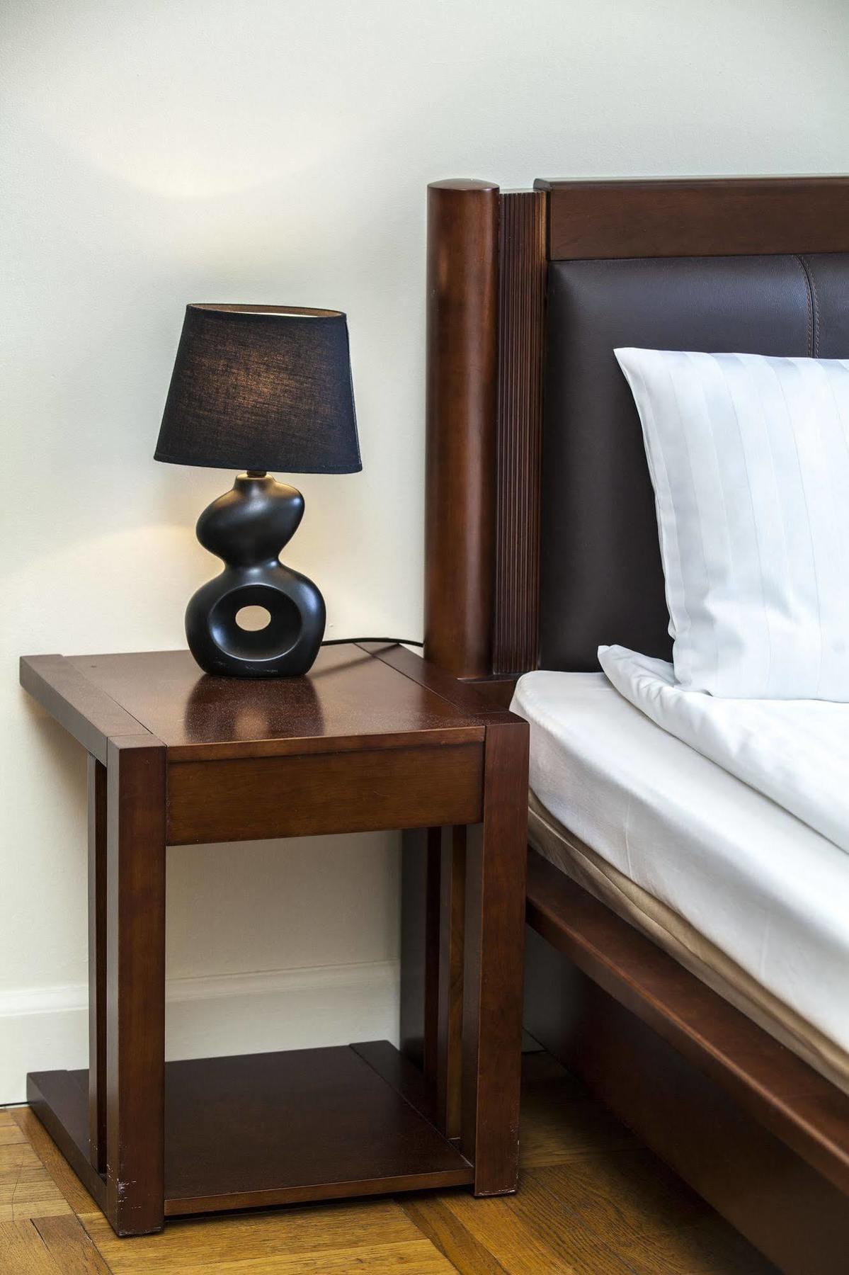 Villa Arsta Aparthotel 3*