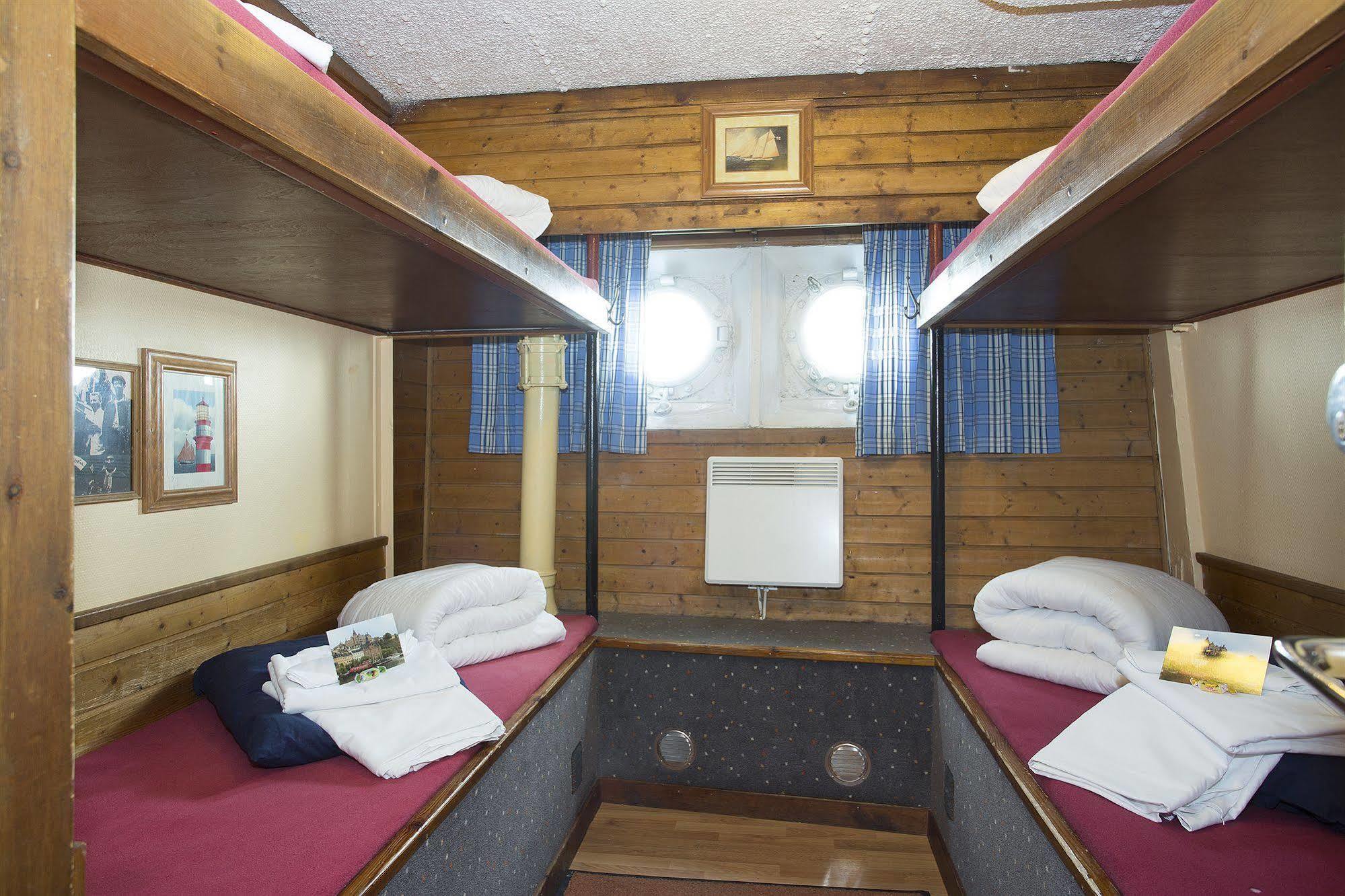 Den Roeda Baten 2* Stockholm