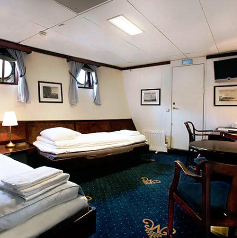Botel Maelardrottningen Yacht 3*