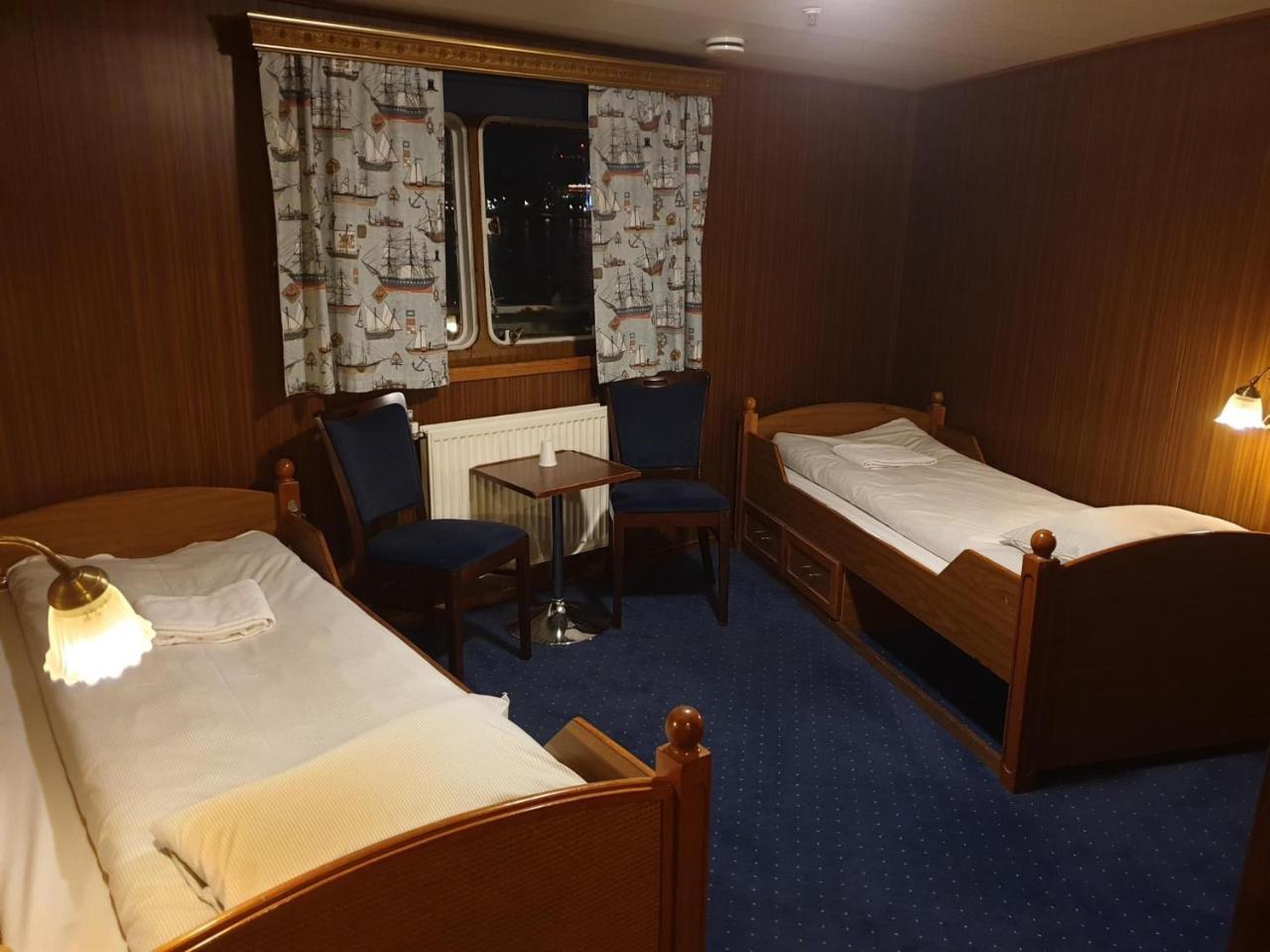 M/s Birger Jarl - & Botel