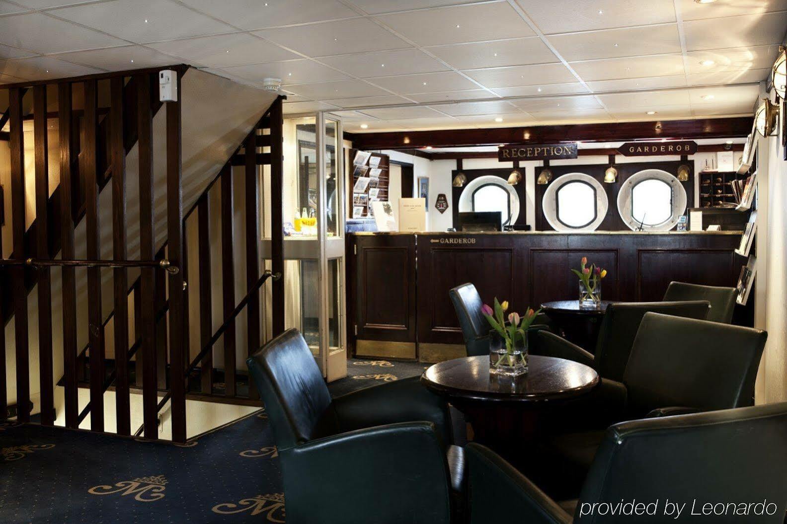 Botel Maelardrottningen Yacht Stockholm