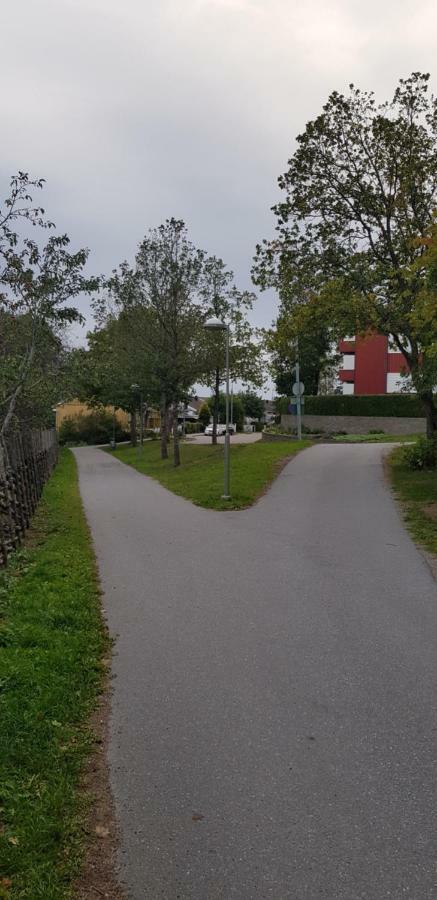 Entire Modern In Kista - Suitable For Four Persons Estocolmo