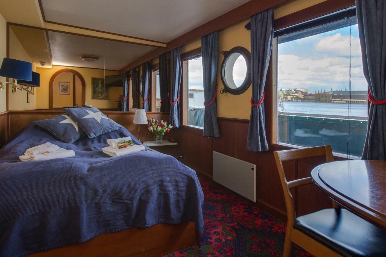 Botel Den Roeda Baten 2*
