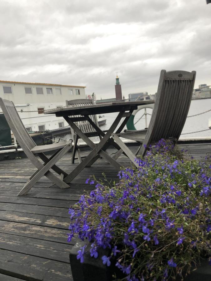 Botel Den Roeda Baten Stockholm