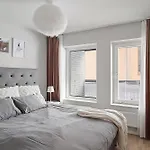 Beautiful Central Apartment