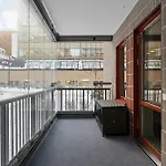 Beautiful Central Apartment