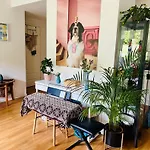 Cozy Place For Family Or Friends