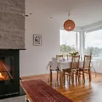 Stockholm - Villa With Pool & Sauna