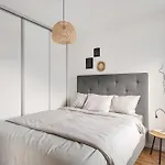 La Nordic Chic With Free Parking