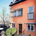 Spacious 5 Bedroom House In Stockholm