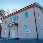 Family Friendly Villa - 6 Bedrooms
