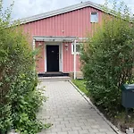 Entire Modern Home In Stockholm Kista - Suitable For Four Persons