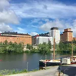 Hotell M/S Monika