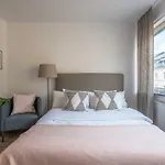 Comfortable Newly Renovated Studio At Kungsholmen