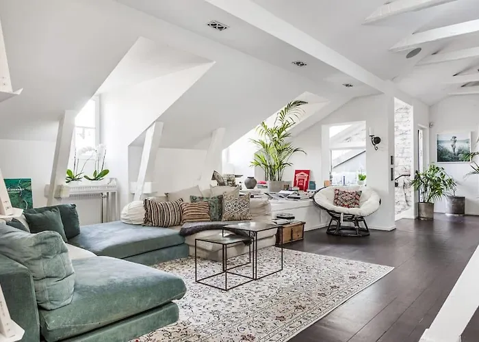 Elegant Oestermalm Loft