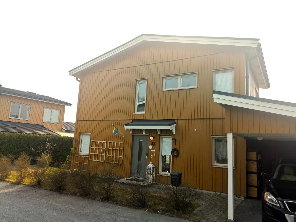 An Entire Floor In A Beautiful Villa, Close To Arlanda Airport