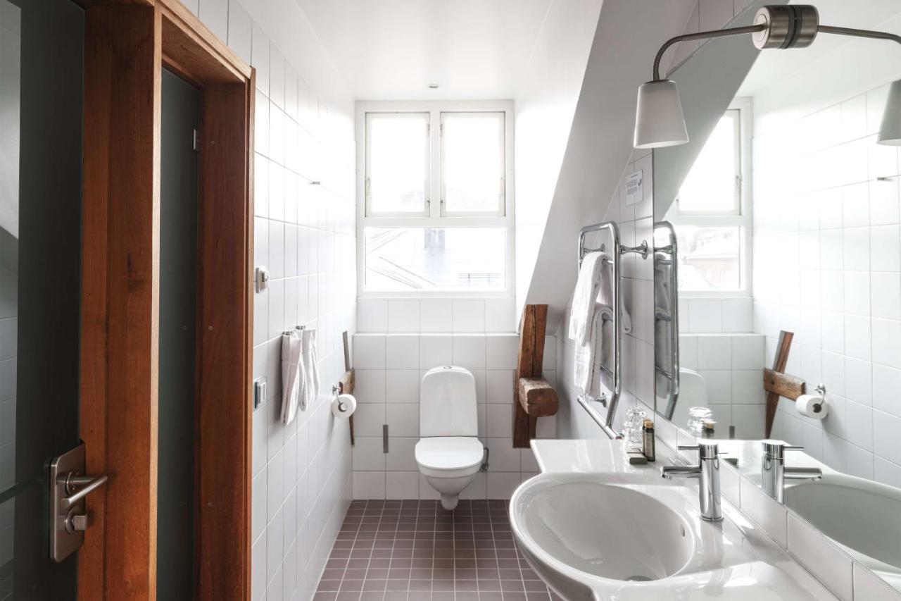 Ruth, Worldhotels Crafted Hotel 4*