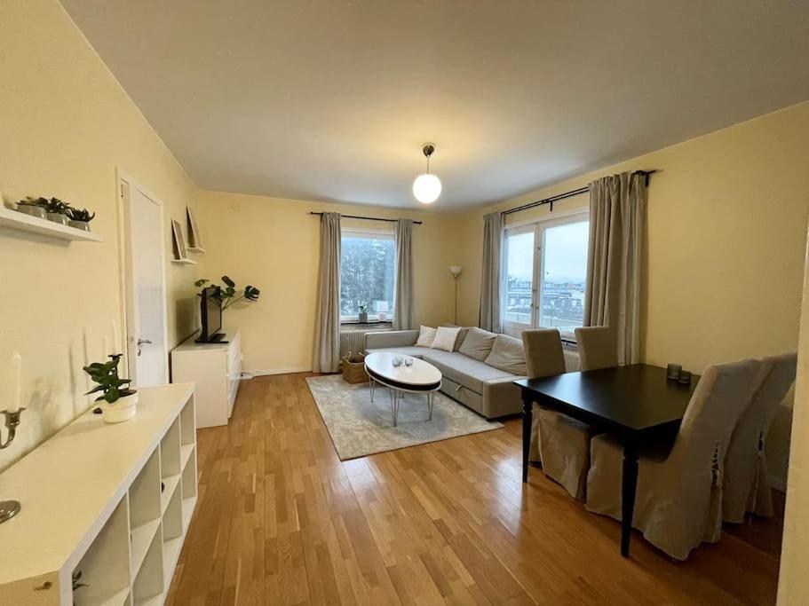 Apartment Trivsamma Lagenheter Med Fri Parkering Stockholm