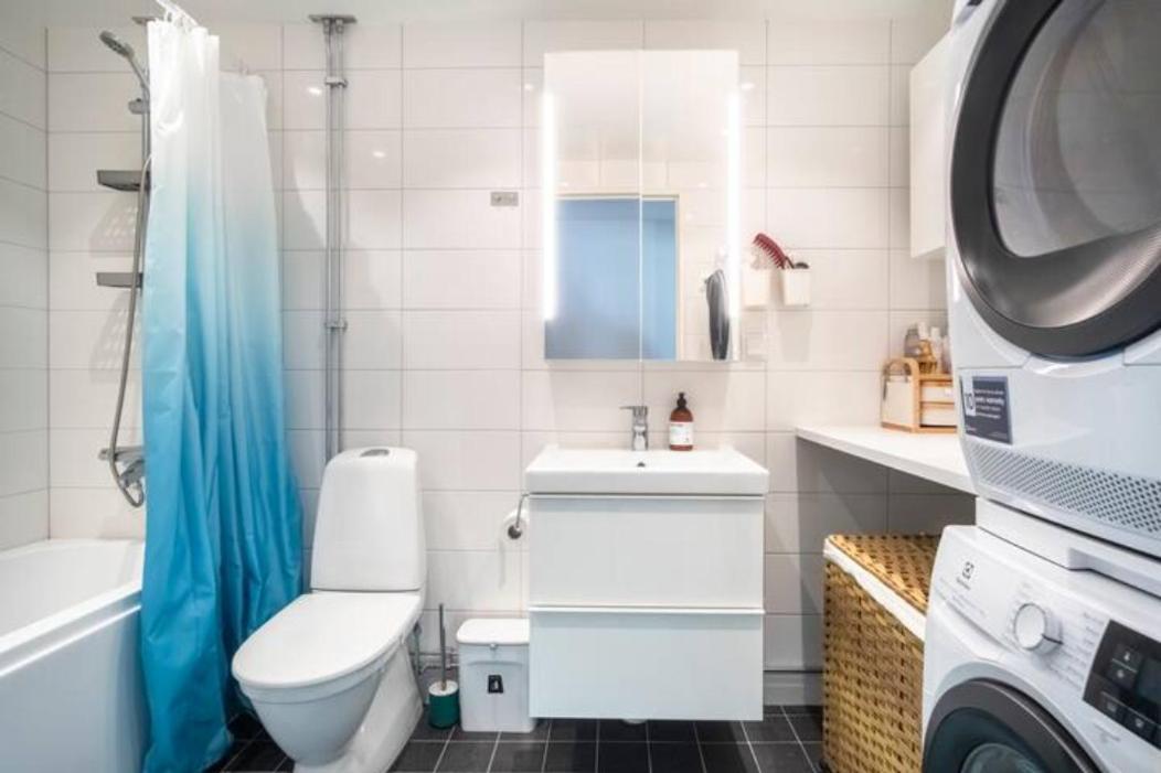 Private In Hammarby Sjoestad, Common Space Shared! Homestay