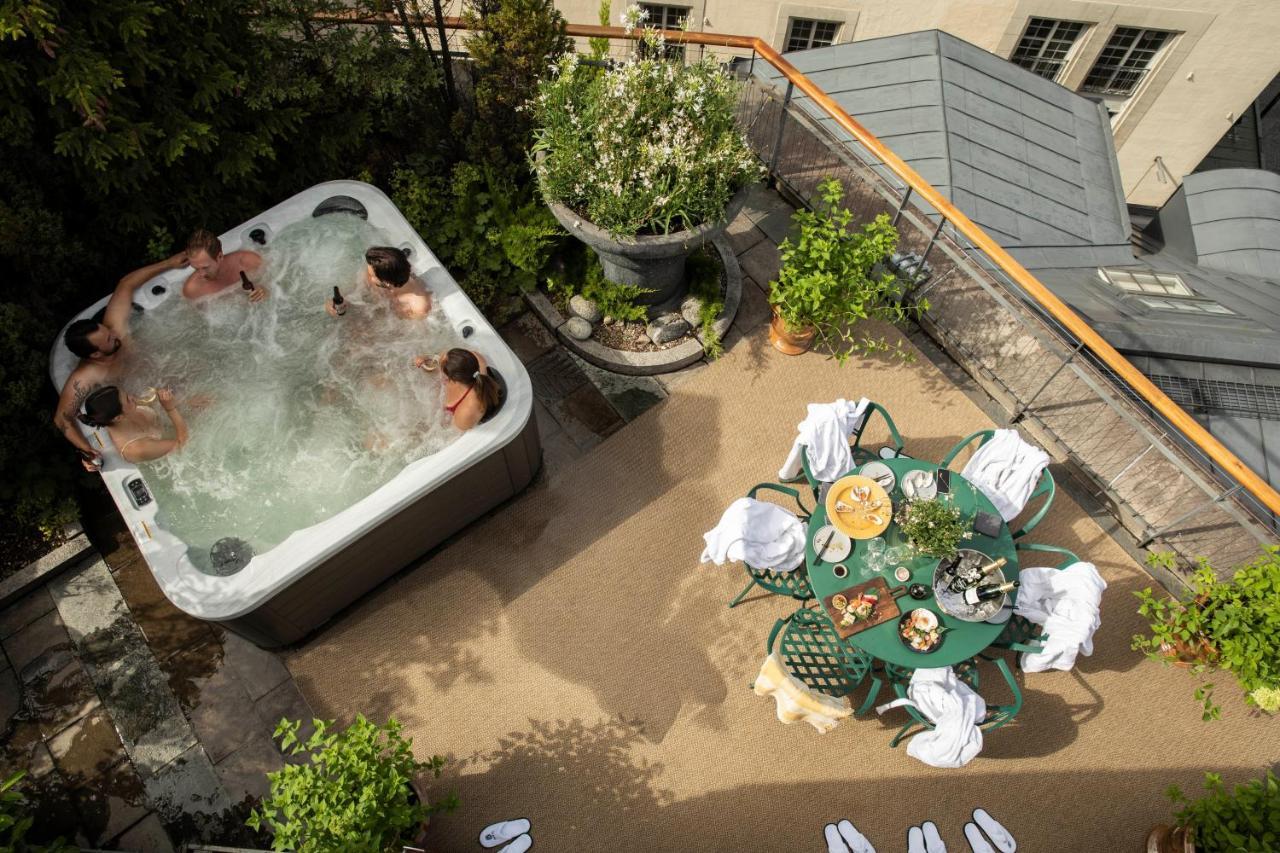 Berns, Historical Boutique & House Of Entertainment Since 1863 Hotel 4*