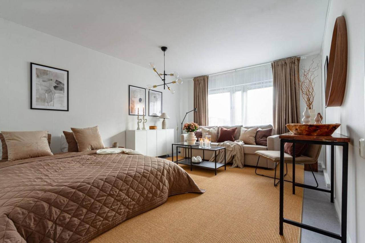 Apartment Simple In Trendy Soedermalm - Construction Work *