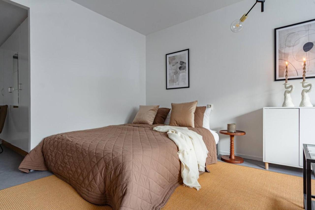 Apartment Simple In Trendy Soedermalm - Construction Work *