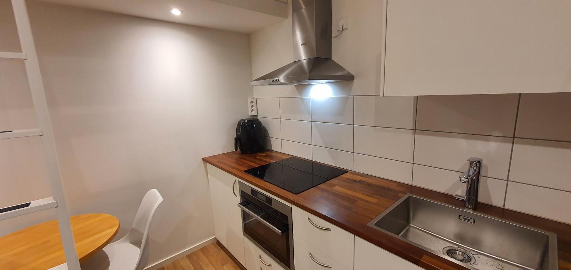 Smakfullt Attefallshus Med Stort Loft Naera Naturen * Stockholm