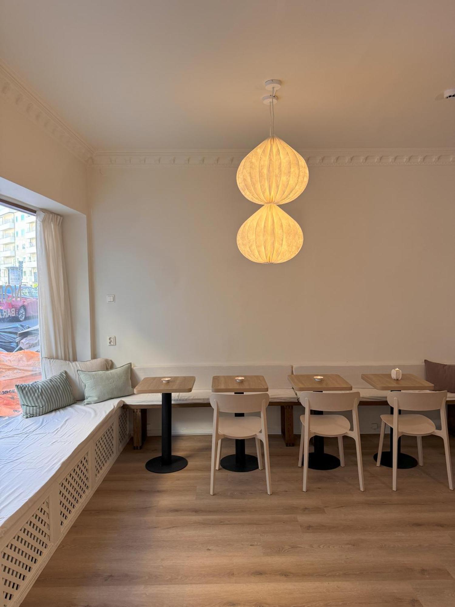 Nomad Hostel *