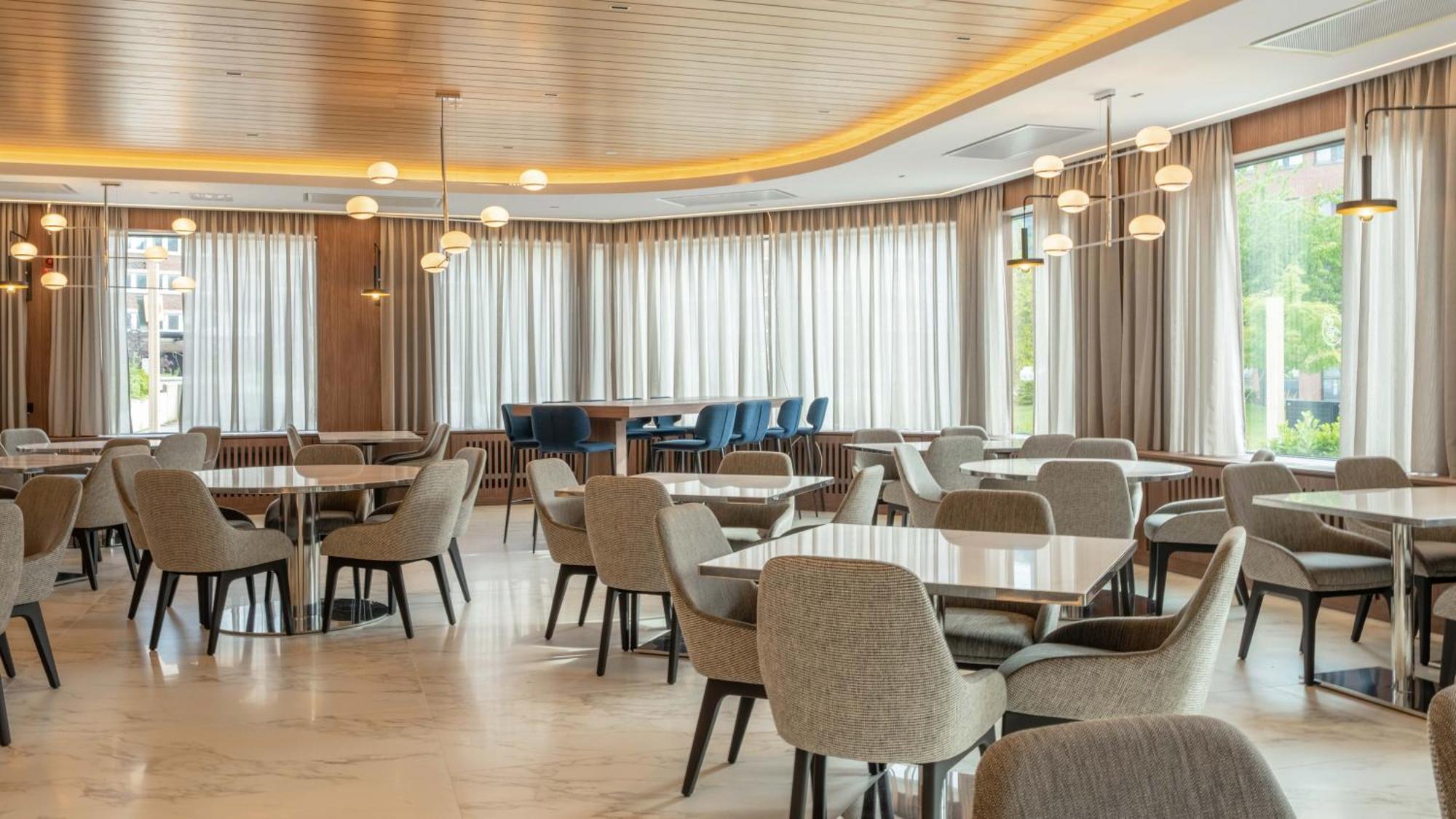Voco - Kista By Ihg 4*