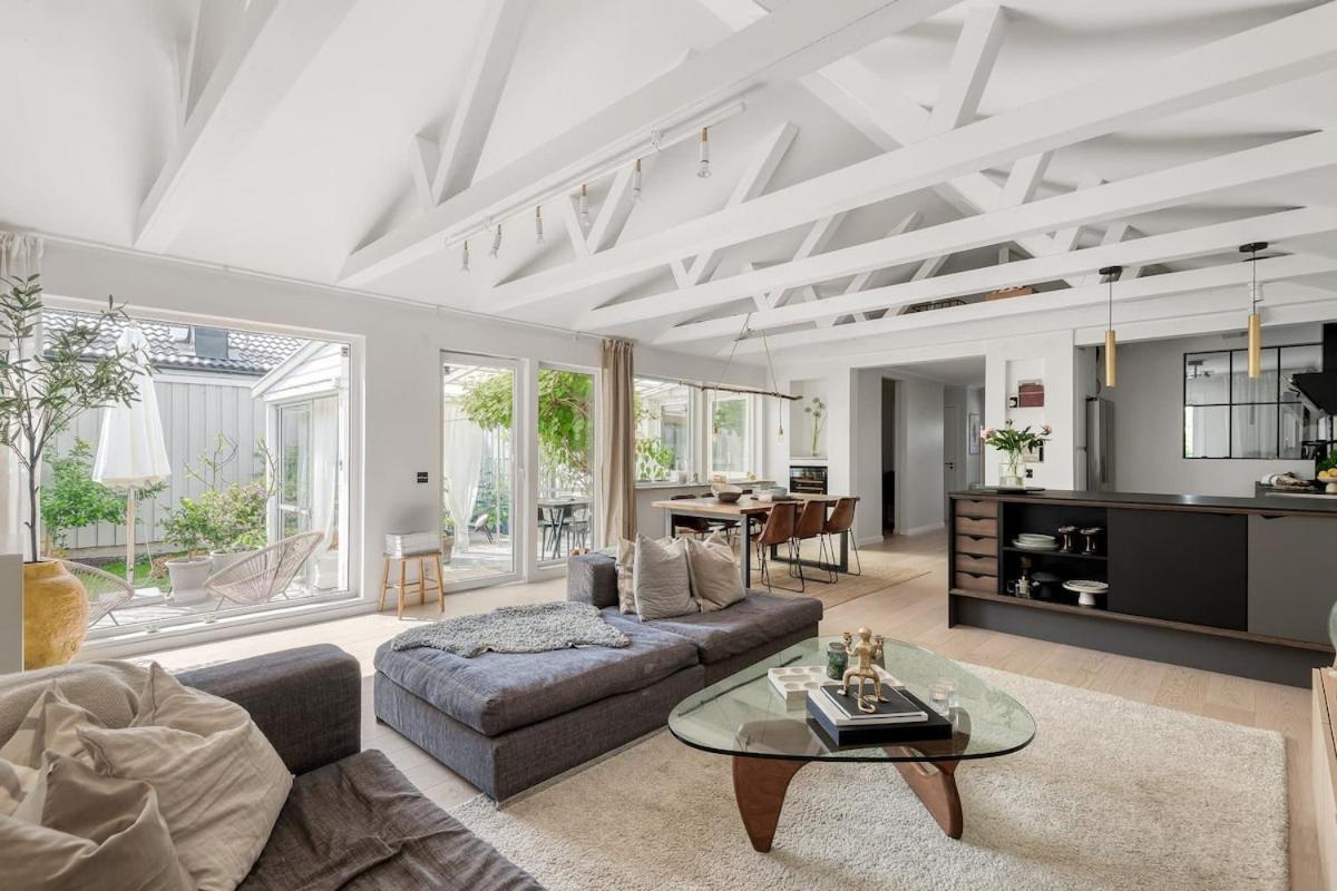 Modern Family House Villa