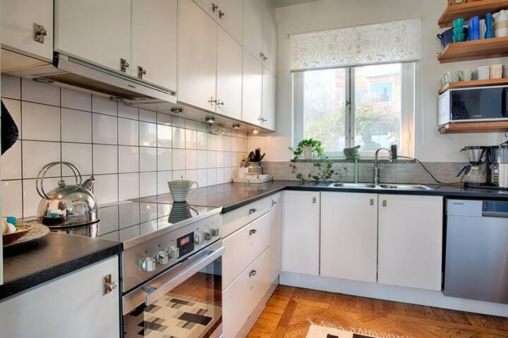 Spacious 5 Bedroom House In * Stockholm