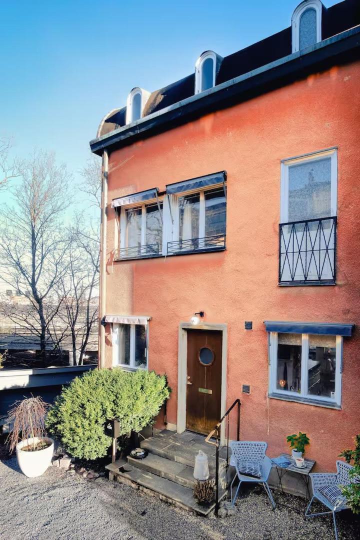 Spacious 5 Bedroom House In