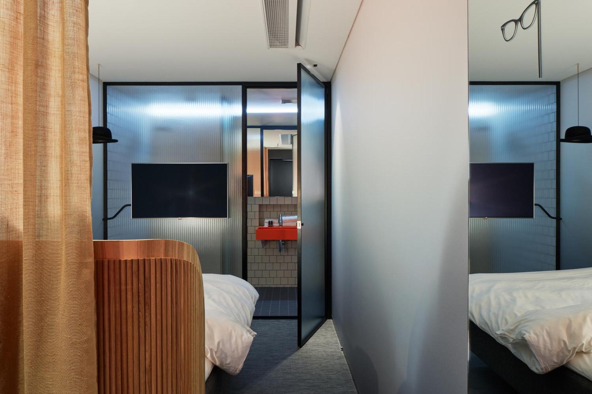 Zzz Dreamscape Hotel