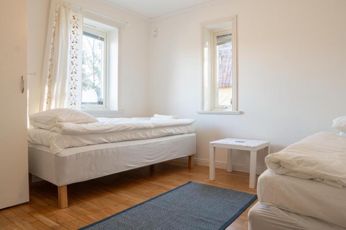 Family Friendly - 6 Bedrooms Villa *