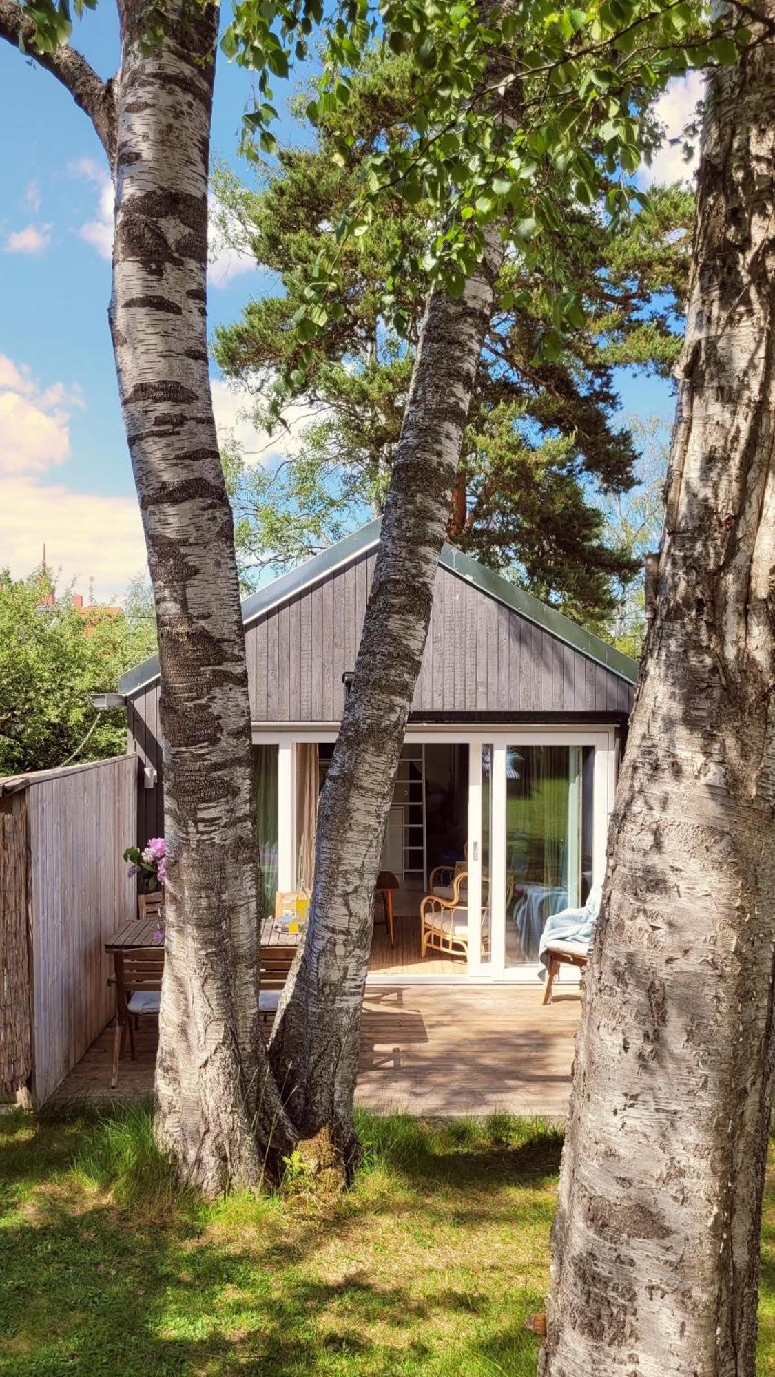 Vakantiehuis Sparkling Newly Built House Close To & Nature Stockholm