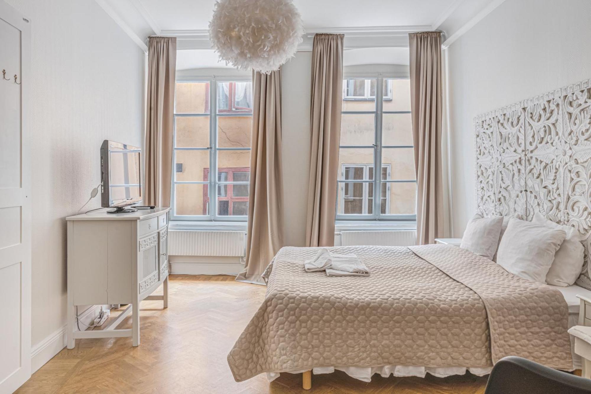 Unik Laegenhet I Gamla Stan * Stockholm