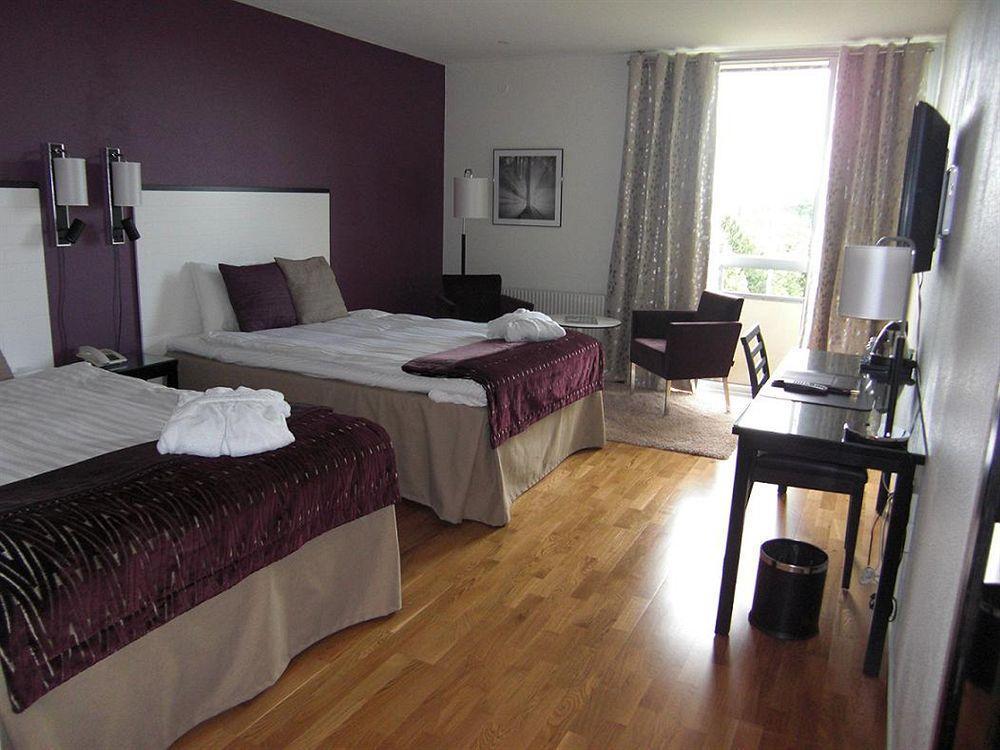 Hotel Western Royal Star 4*