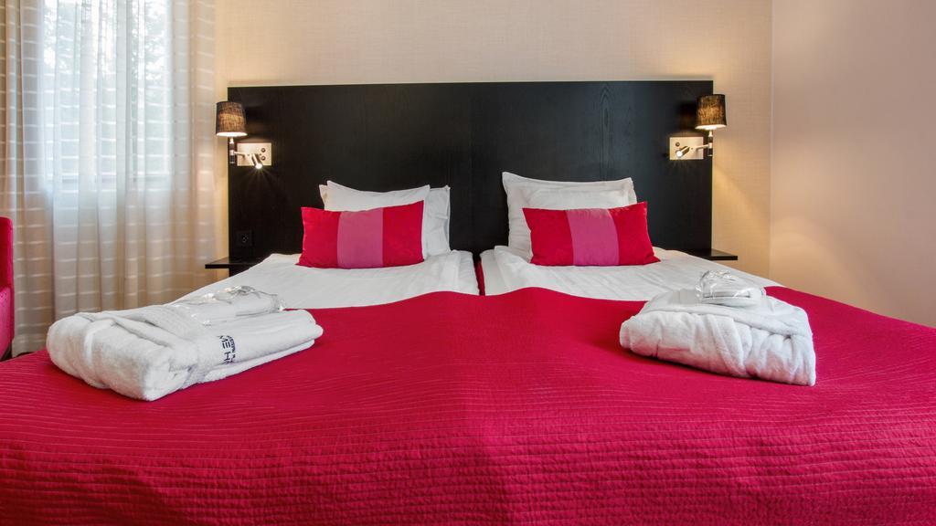 Western Time Hotel 4*