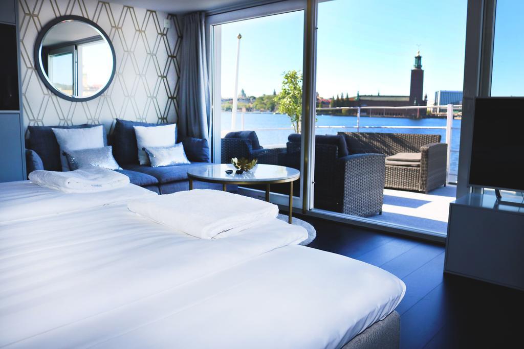 Rygerfjord Hotel&hostel Botel 2*