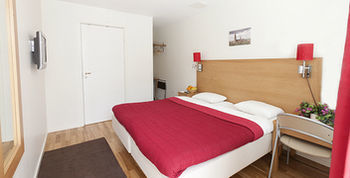 Uppsala & Hotel 3*