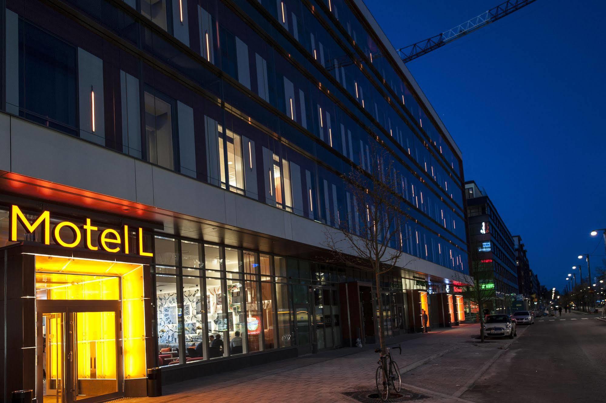 Hotel L Hammarby Sjoestad 3*
