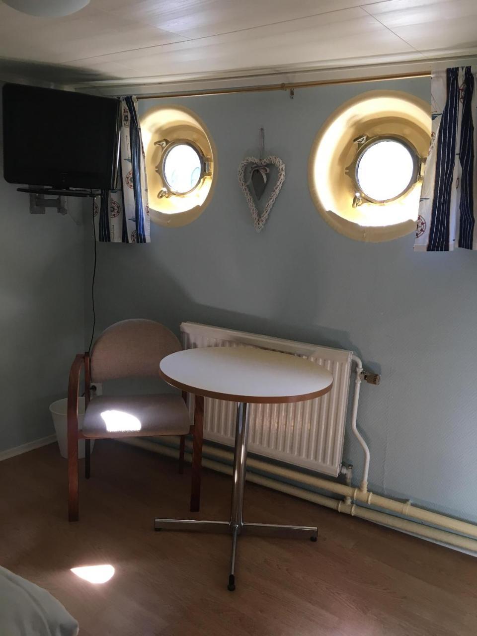 Gustaf Af Klint Botel Stockholm