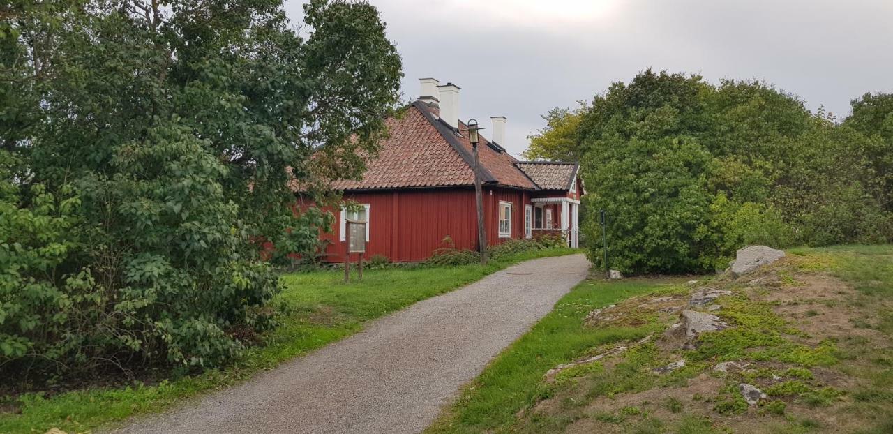 Entire Modern In Kista - Suitable For Four Persons Ferienhaus Stockholm