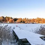 Luxury Family Home Near The Water For Eight People