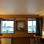 Den Roeda Baten